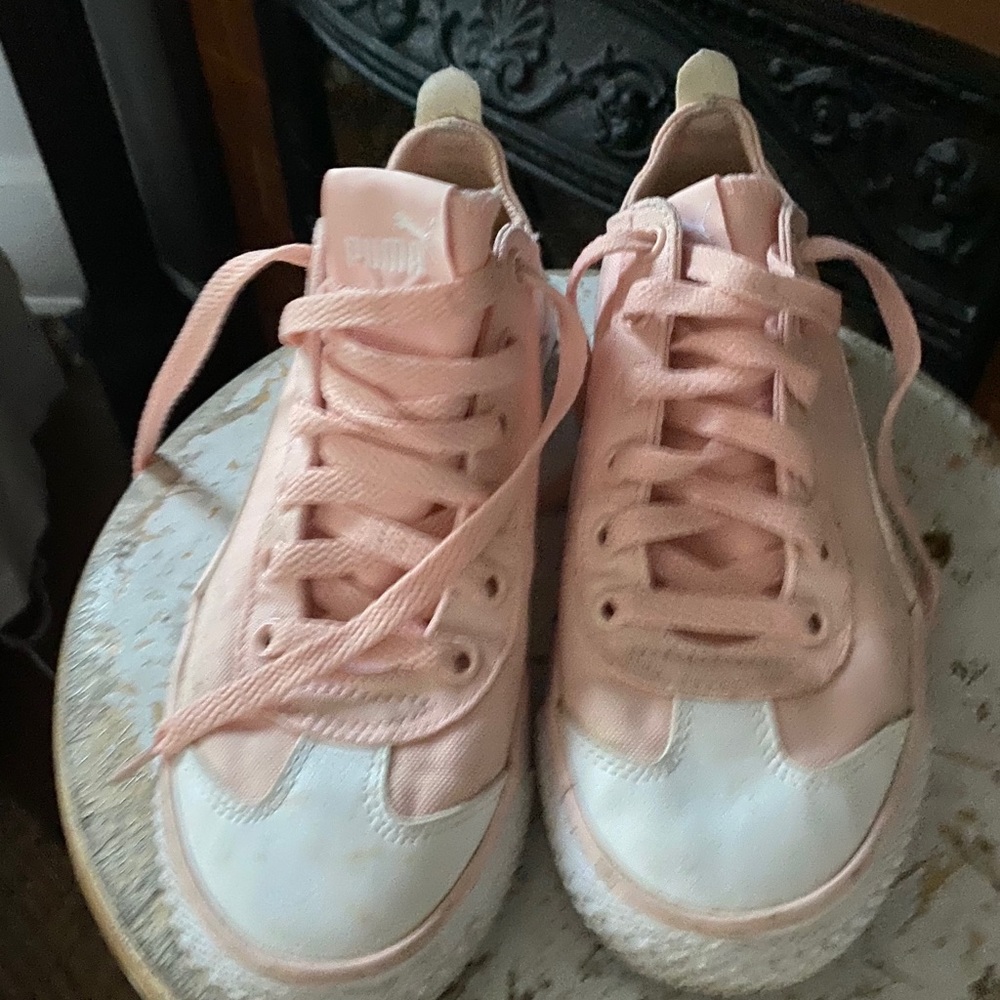 Puma Laced Ballerina Pink Sneaker